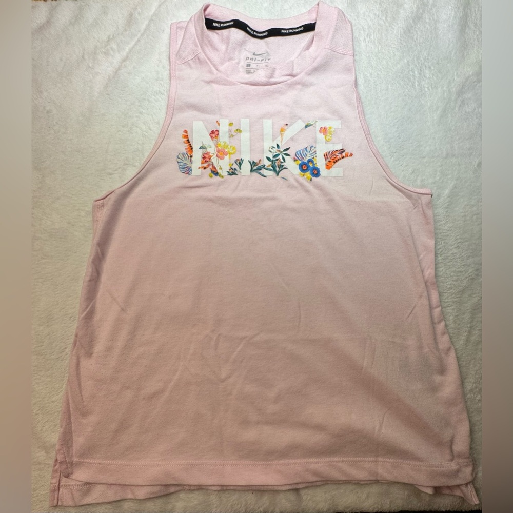 Women’s light pink Nike Dri-Fit tank top